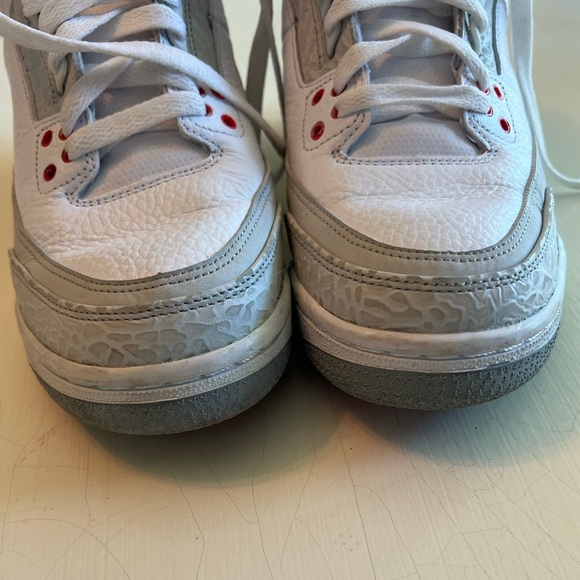 Girls AIR JORDAN 3 Retro GS 441140-101 WHITE/CRIMSON-NTRL GRY-WLF GRY Size 7Y - Picture 5 of 11